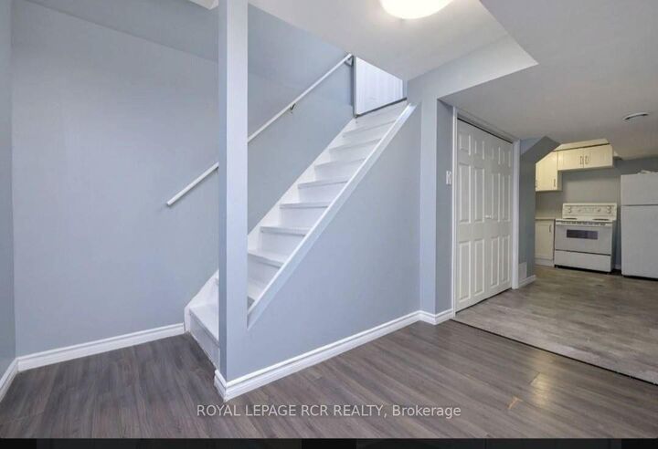 Property Photo:  12 Erindale Avenue B  ON L9W 2V9 