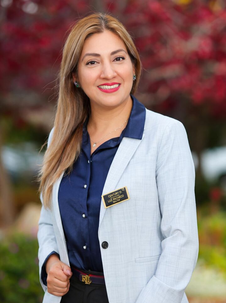 Luz Pacheco, Real Estate Salesperson in Walnut, Masters