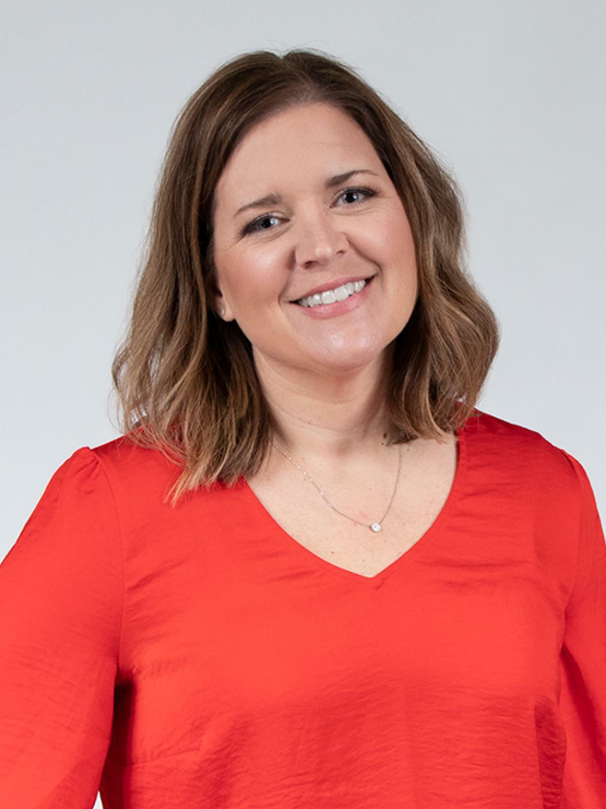 Andrea Stone, Real Estate Salesperson in Urbandale, Signature Real Estate