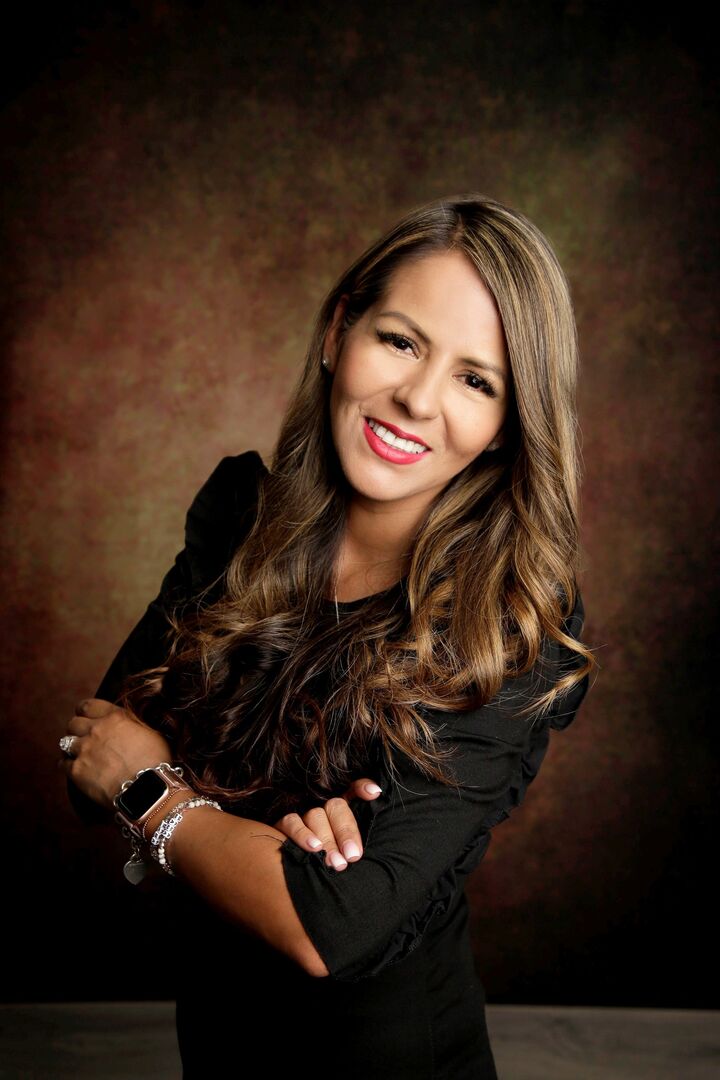 Denise De La Riva, Real Estate Salesperson in Temecula, Affiliated