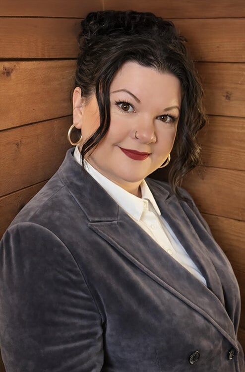 Sarah Clarke, Real Estate Broker in Lincoln City, Professional Group