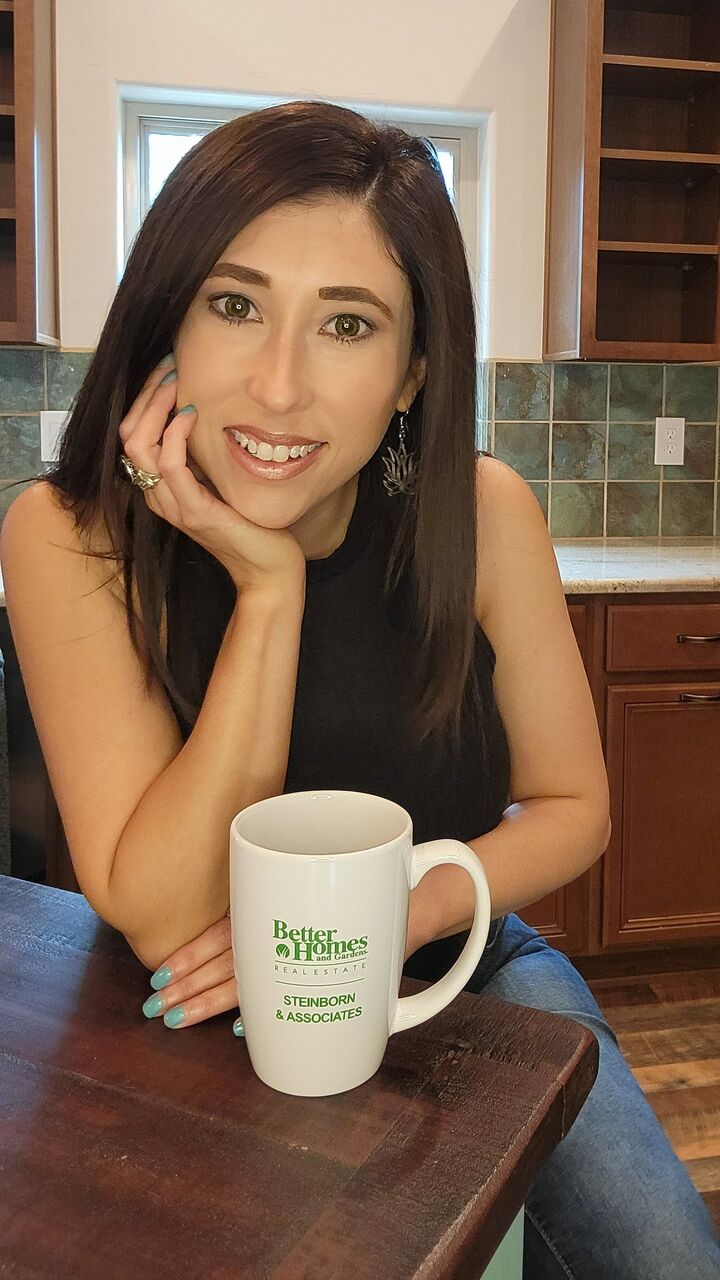 Mindy Franich, Associate Real Estate Broker in Las Cruces, Steinborn & Associates