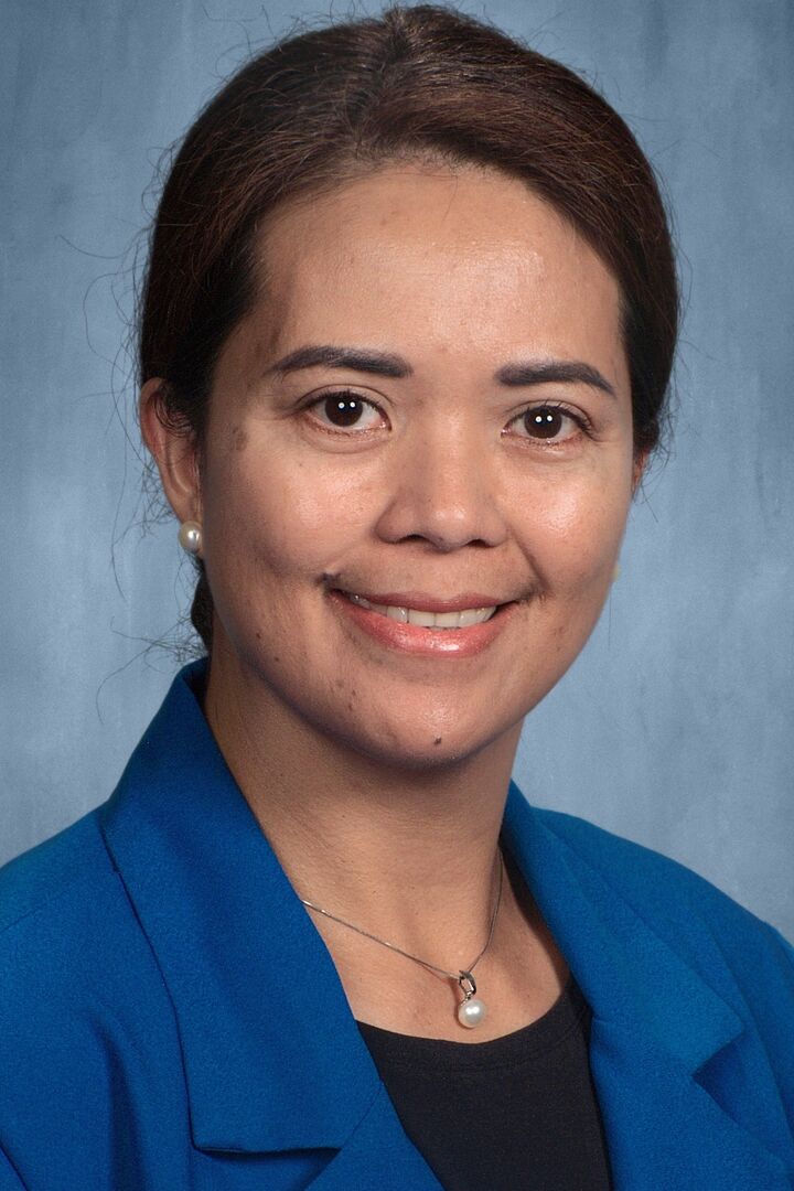 Ellen Obsum,  in Northville, Professionals