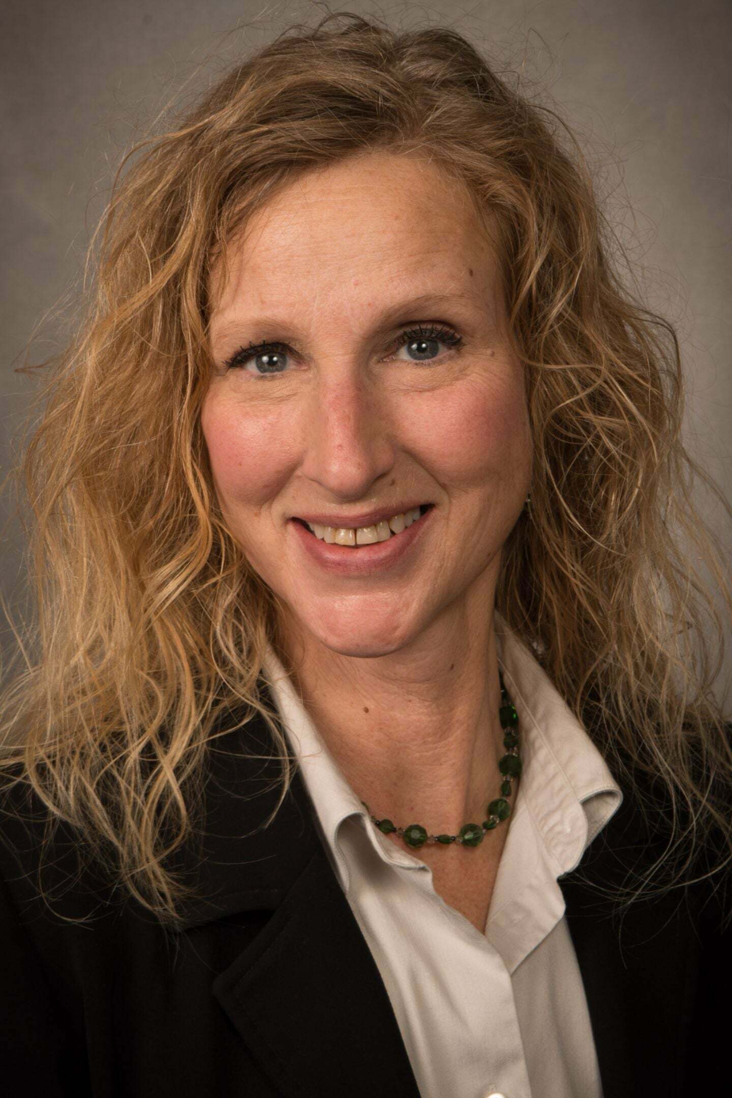 Tamara Smith, Real Estate Salesperson in Grosse Pointe Farms, Professionals