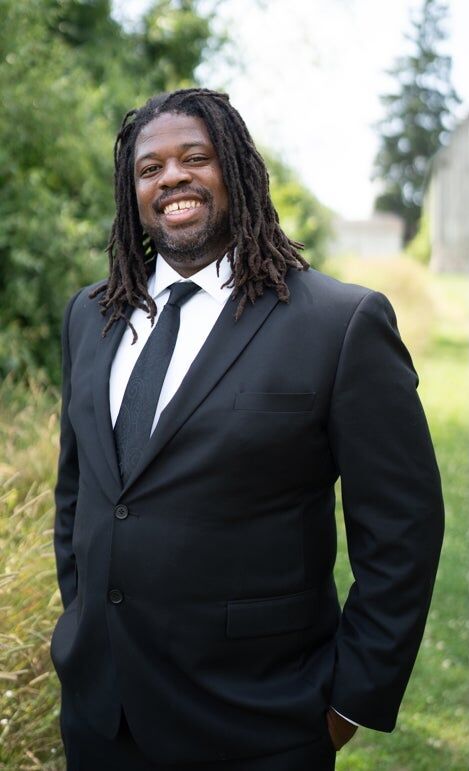 Carvell Wilkins,  in Livonia, Professionals