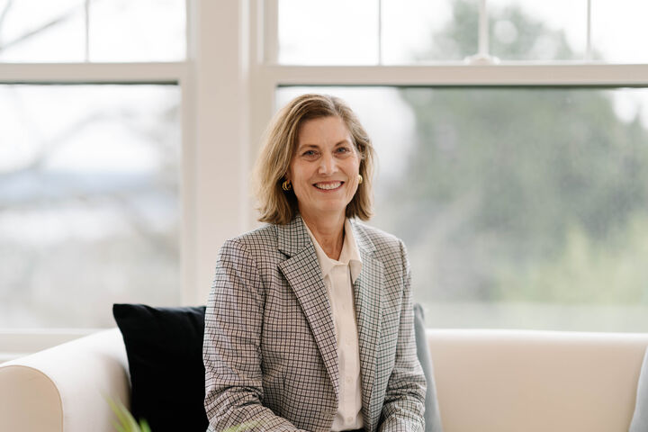 Julie Bouscaren,  in Seattle, Windermere