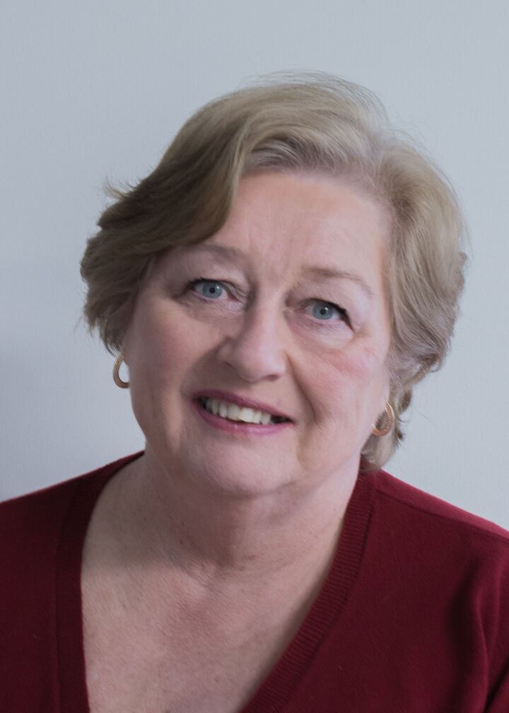 Cathy McCann, Real Estate Broker/Real Estate Salesperson in Toms River, Solid Gold Realty