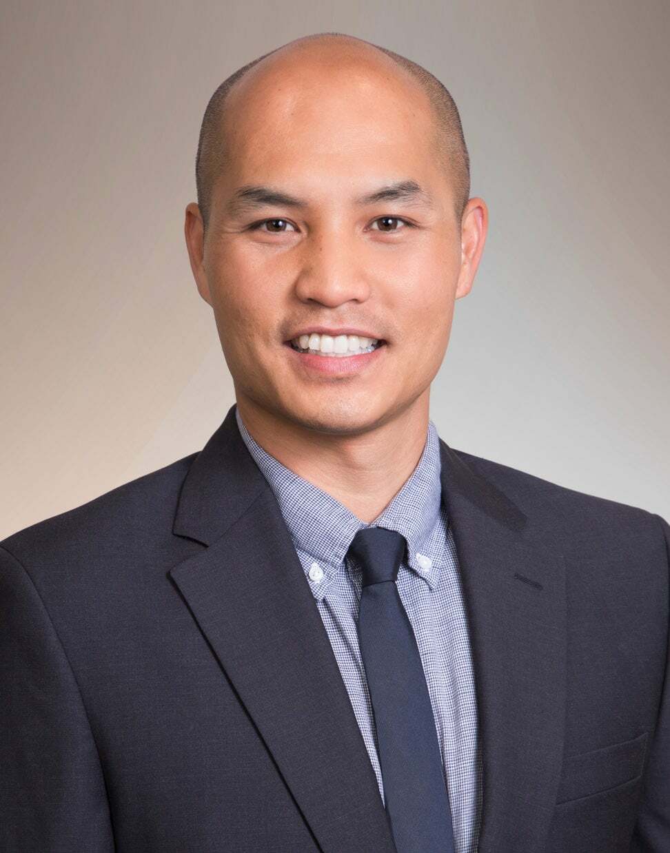 Mathew Ngo (R), Real Estate Broker in Honolulu, Advantage Realty