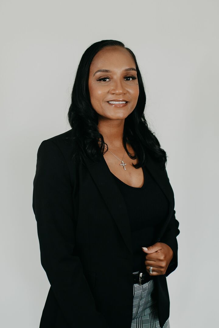 Marissa Nimmers, Real Estate Salesperson in Coralville, Signature Real Estate