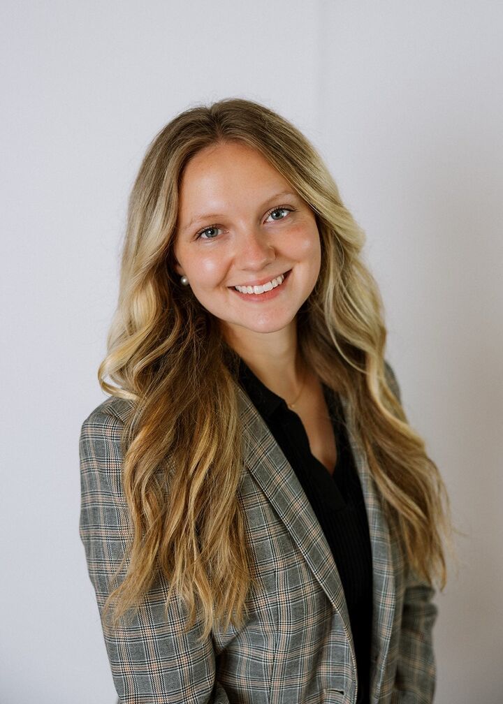 Holly Weese, Real Estate Salesperson in Charleston, Central