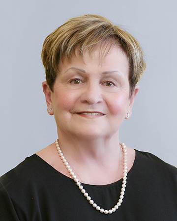 Carole Rogers, RE ASSOCIATE BROKER in Warwick, Howard Hanna Rand Realty