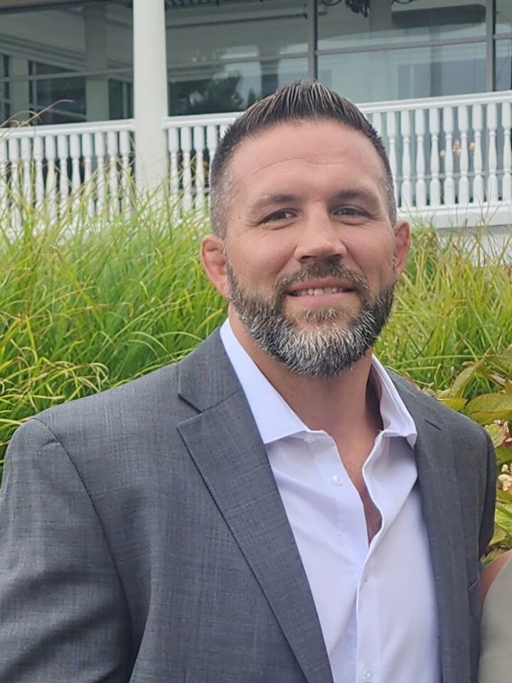 Douglas Umbehauer, Jr., Real Estate Salesperson in Medford, Alliance