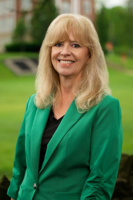 Penny Gadd, Real Estate Salesperson in Elkins, Central