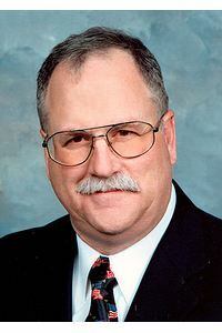 Mark Beardslee, Associate Real Estate Broker in Colville, Kelly Davis