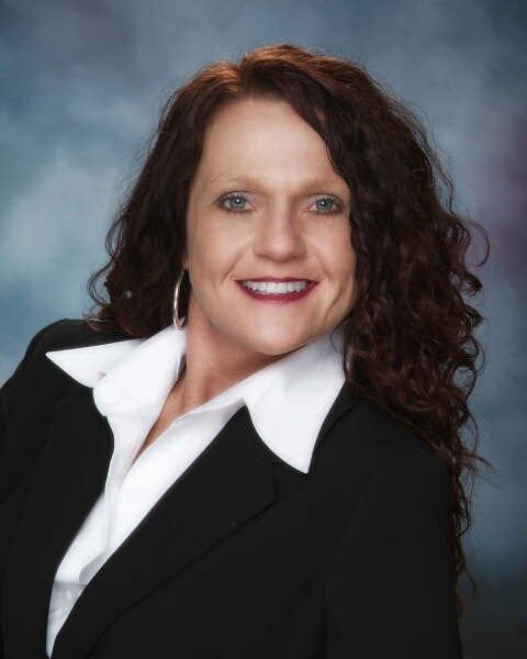 Kim Wade,  in Cross Lanes, Central