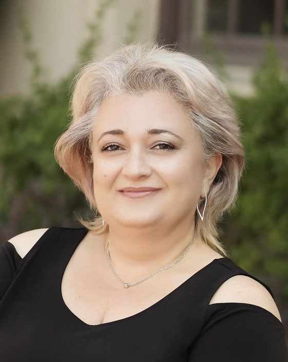 Nonna Grigorian,  in Burlingame, Sereno