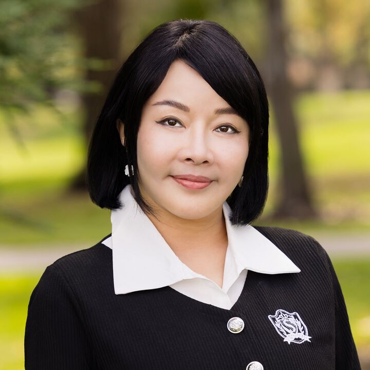 Tiffany Hwang,  in San Jose, Anew Realty