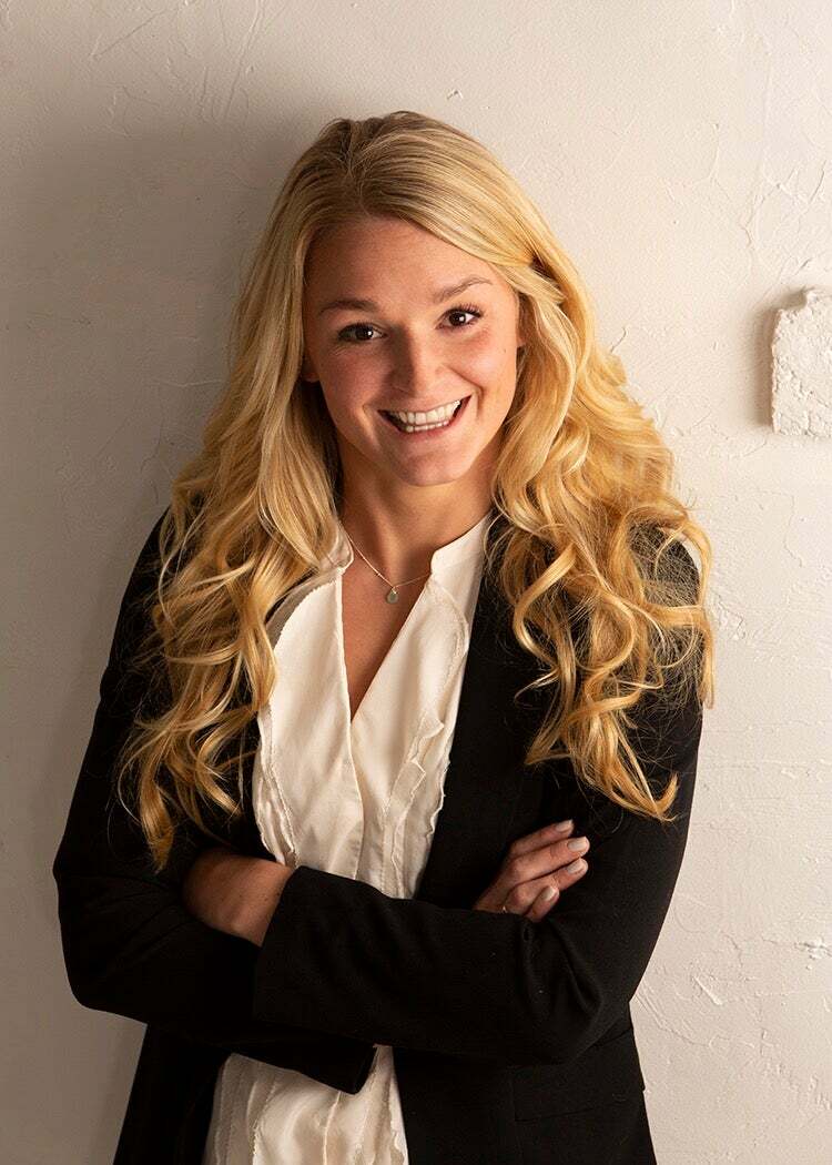 Paige Burgess, Real Estate Salesperson in Saginaw, Signature Realty