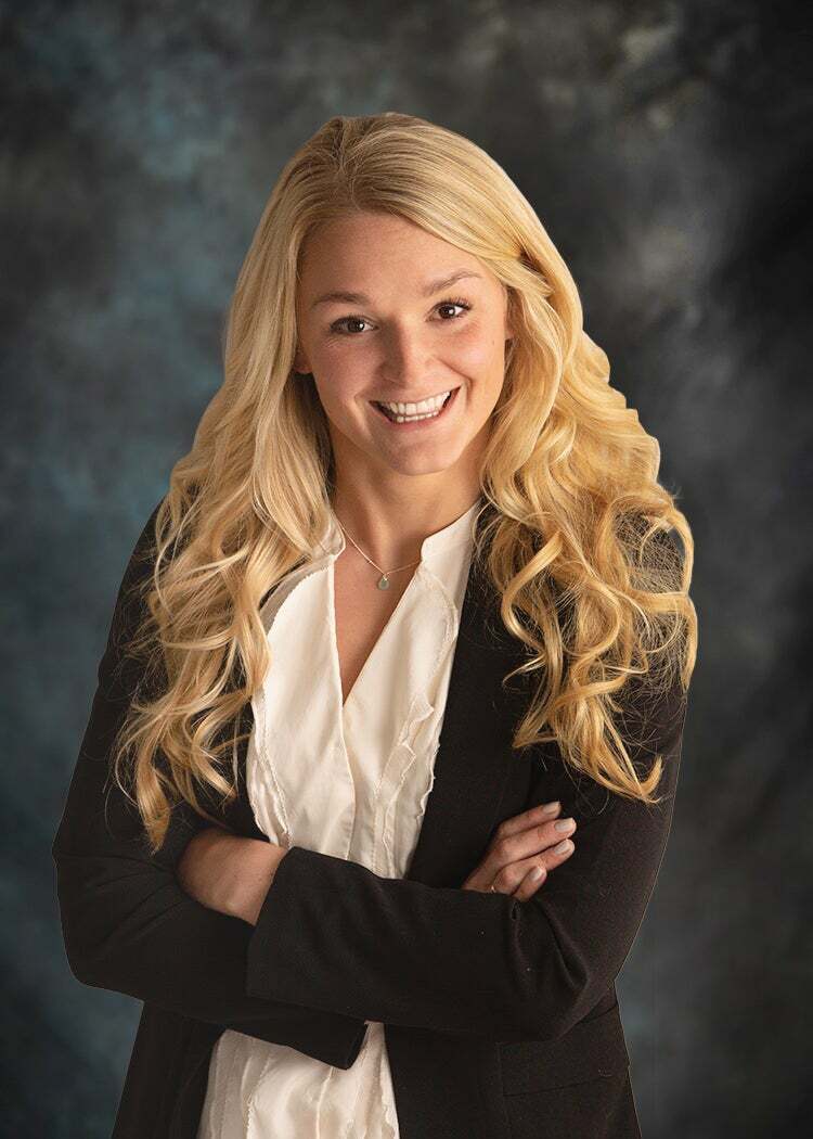 Paige Burgess, Real Estate Salesperson in Saginaw, Signature Realty