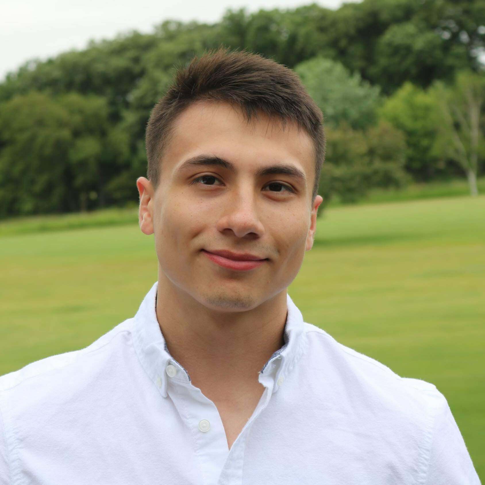 Julian Vasquez,  in St Charles, Results Realty ERA Powered