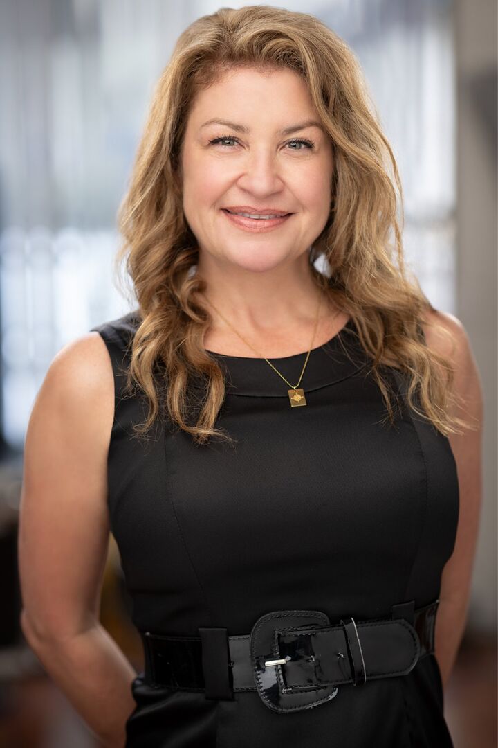 Lee-ann Thiessen,  in White Rock, Coldwell Banker Executives Realty