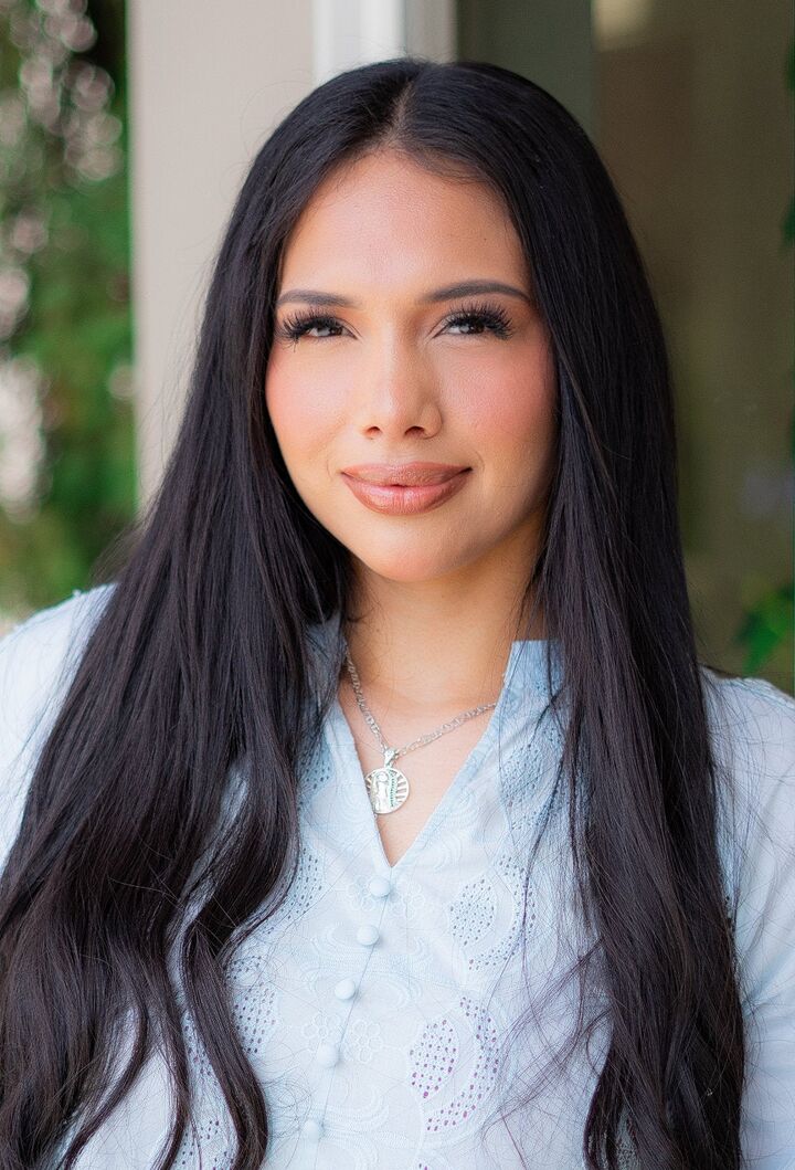Karla Larios, Real Estate Broker in Kennewick, Tomlinson