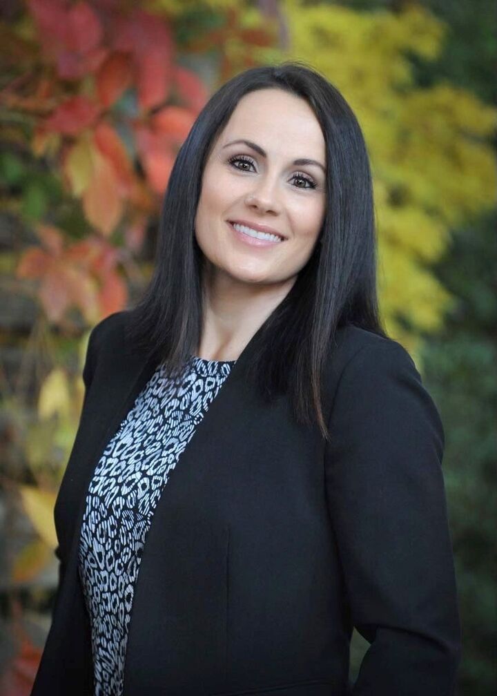 Brittany Maines, Real Estate Salesperson in Yucaipa, Kivett-Teeters Associates