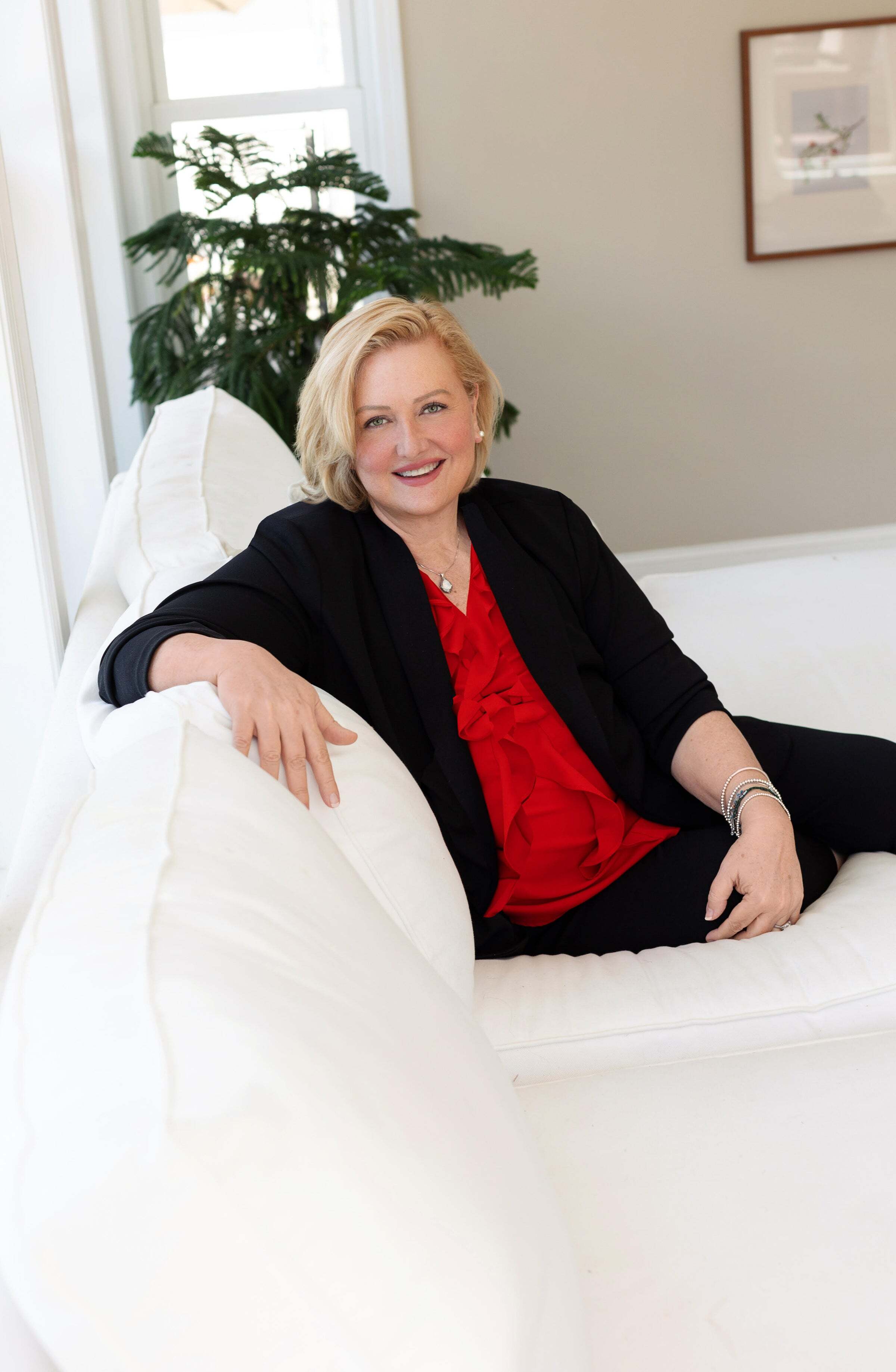 Donna-Marie Chiroux, Associate Real Estate Broker in Madison, ERA King Real Estate Company, Inc.