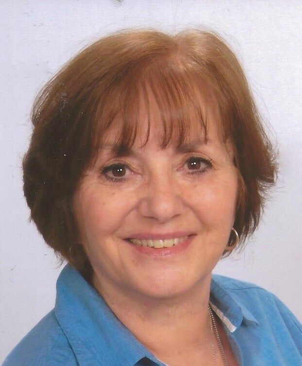 Terry Mandia, Associate Real Estate Broker in Pearl River, Elite Realty