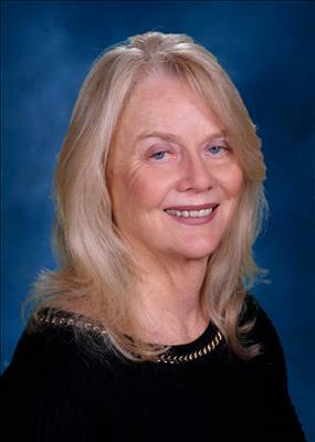 Karen Wade, Manager-Property and Vacation Management in Aptos, Bailey Properties