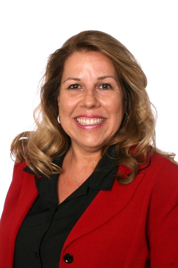 Suzanne Cutts, Real Estate Salesperson in Mount Laurel, Maturo