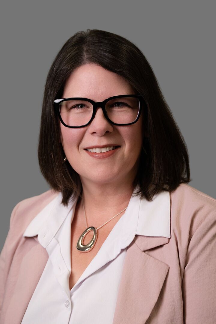 Kristina Bowman, Real Estate Broker in Fishers, Scheetz