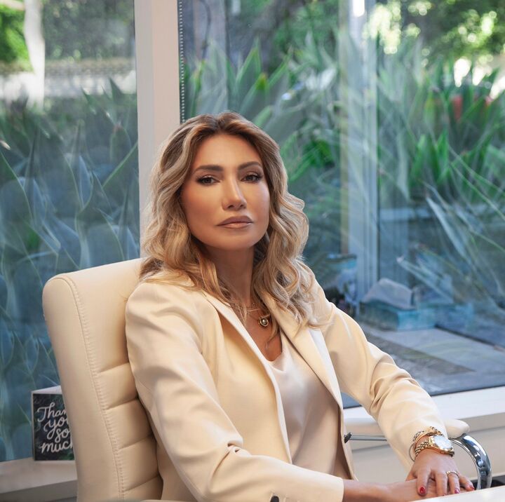 Katayoun Hajiannia, Real Estate Salesperson in Beverly Hills, Nelson Shelton Real Estate ERA Powered