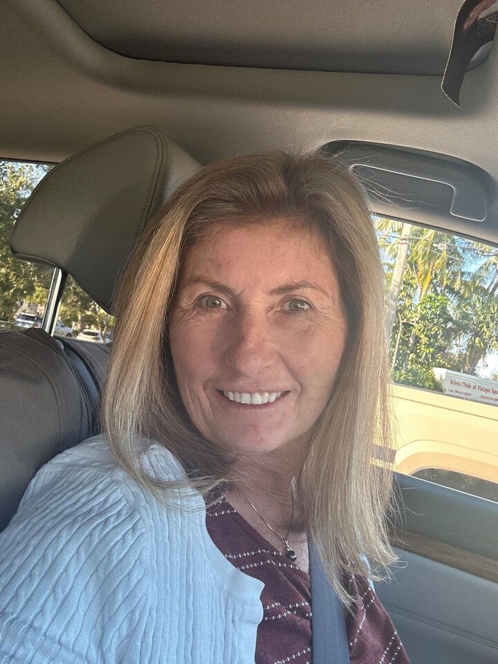 Lucy Doyle, Real Estate Salesperson in Big Pine Key, Circle