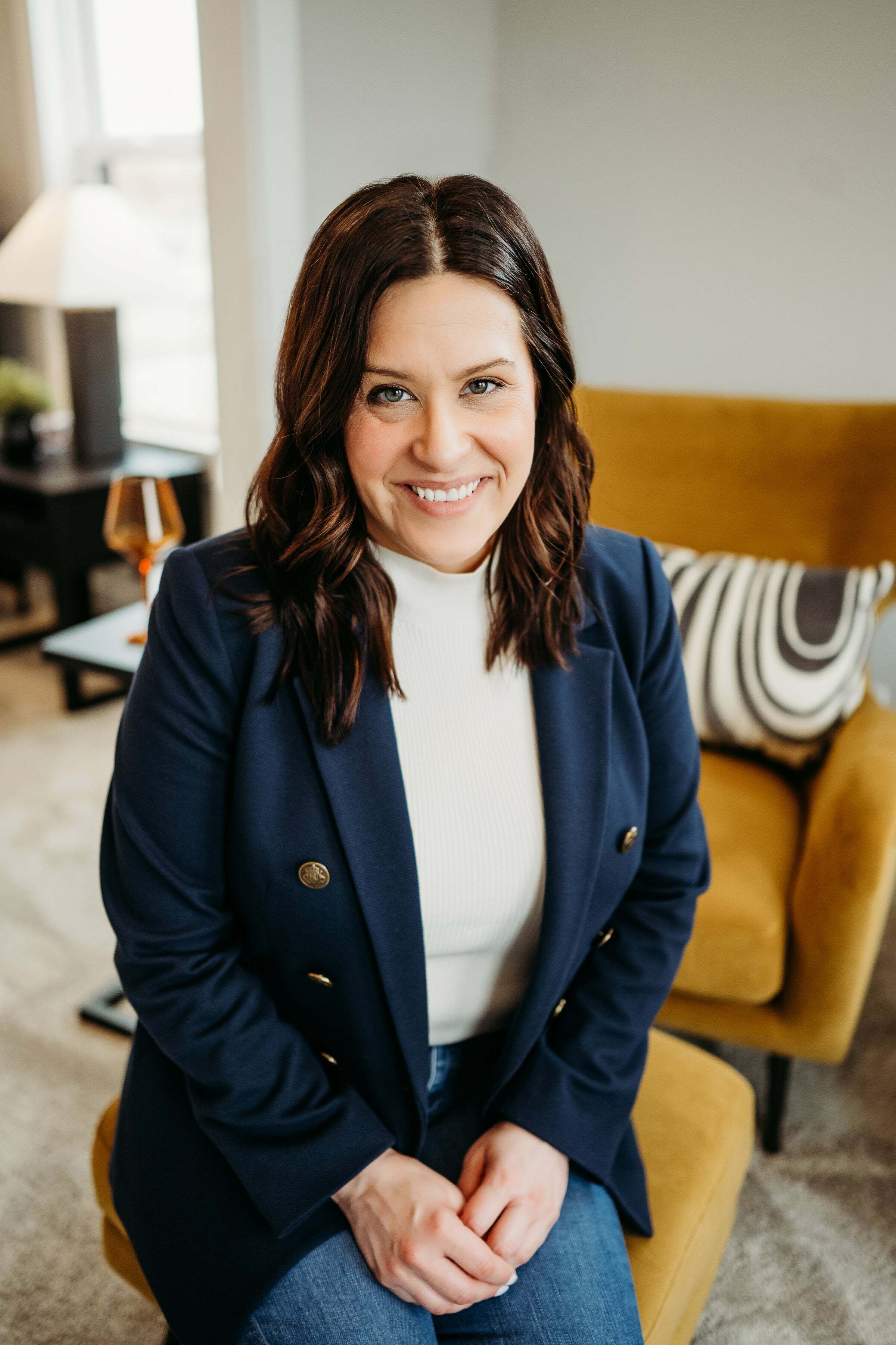 Whitney Walker, Real Estate Broker in Avon, Scheetz