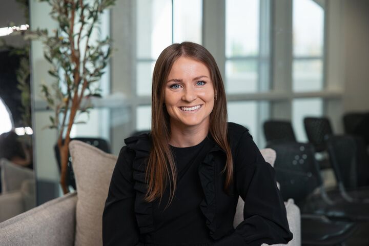 Cortney Hoffman, Real Estate Salesperson in Lehi, Momentum