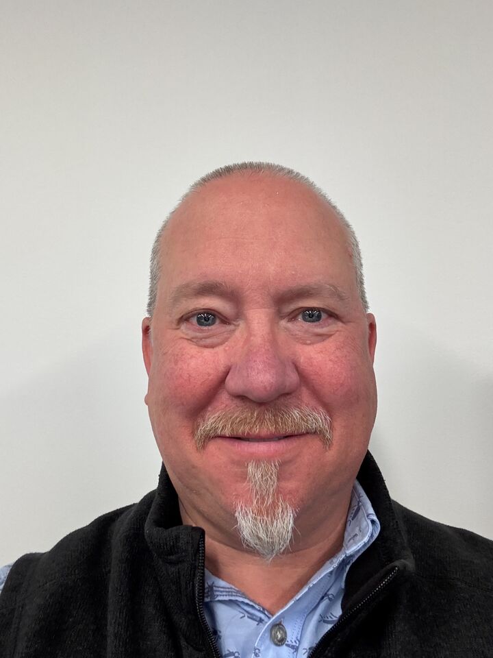 Joe (Engage) Hatfield,  in Seattle, MoxiWorks LLC