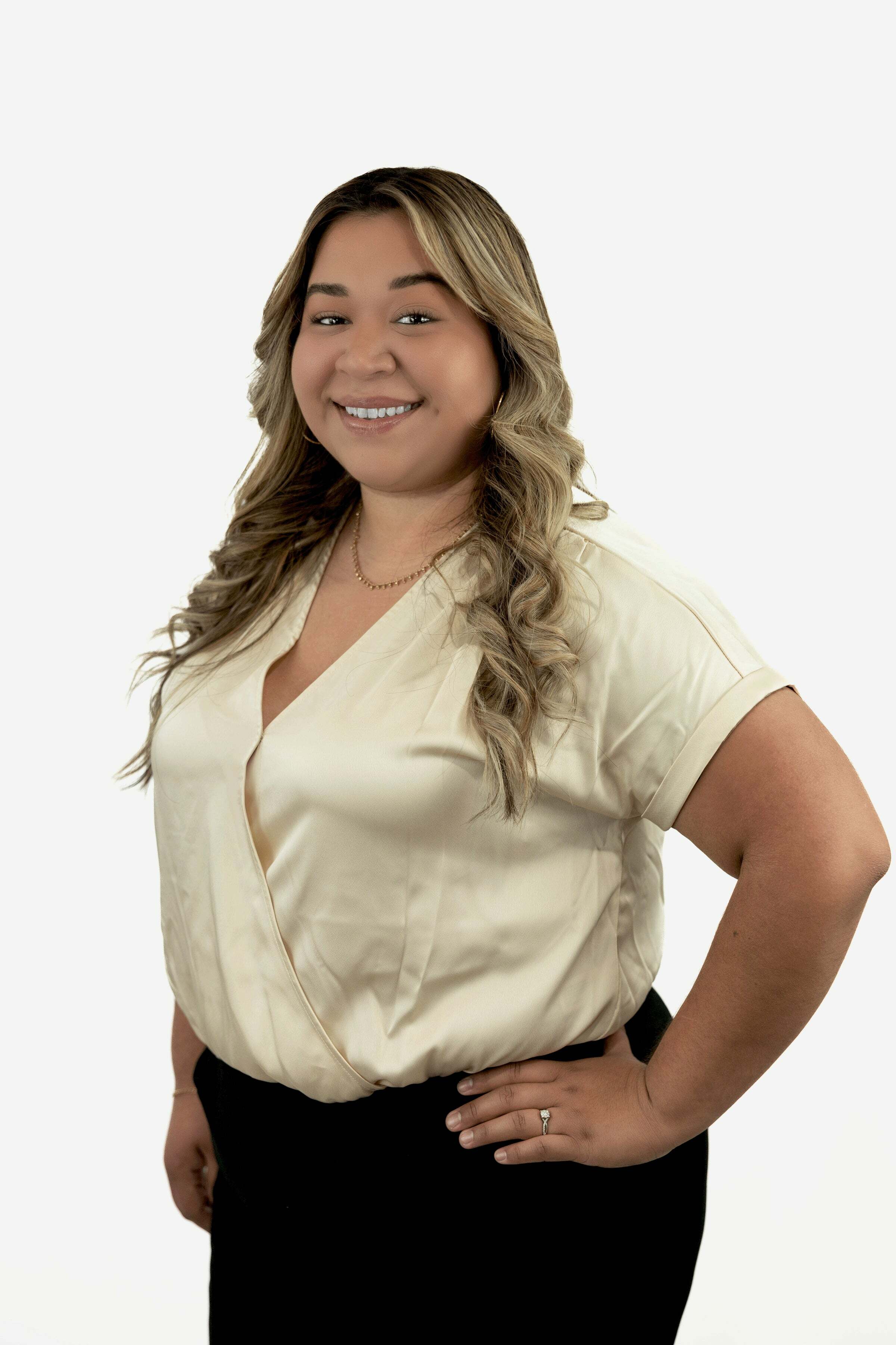 Alicia Aguilar, Real Estate Salesperson in Tallahassee, Hartung