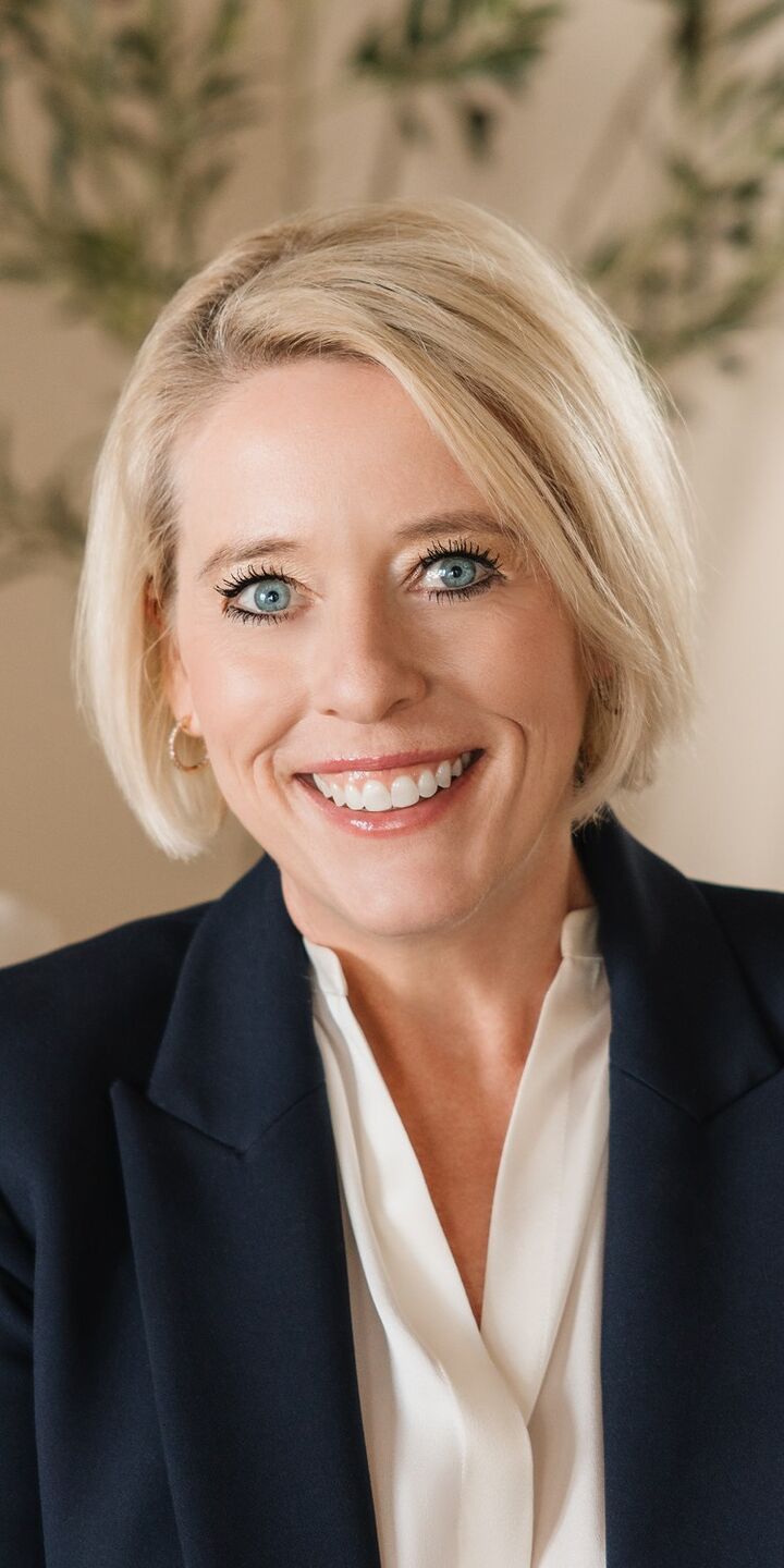 Angie Hall, Luxury Advisor in Seattle, Windermere