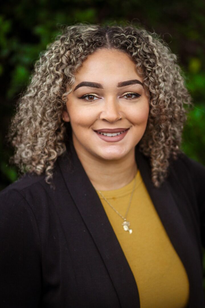 Brittany Davis, Associate Real Estate Broker in Cary, Paracle