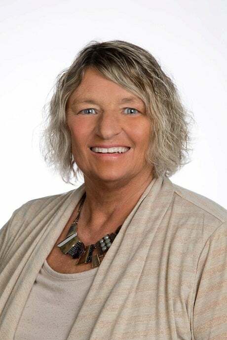 Debra DeWitt, Real Estate Salesperson in Janesville, Affiliated