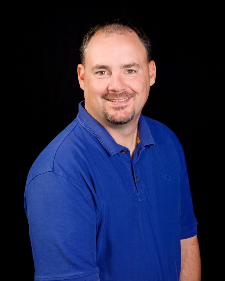 Kyle Kigar,  in Gladwin, Professionals