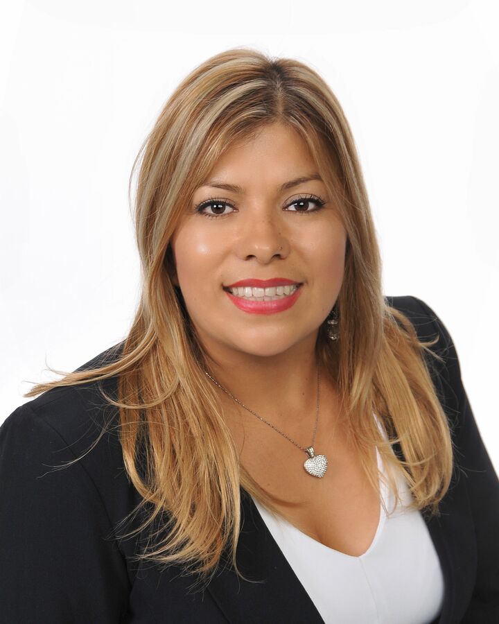 Veronica Rodriguez Gasca, Real Estate Salesperson in Mission Hills, Masters