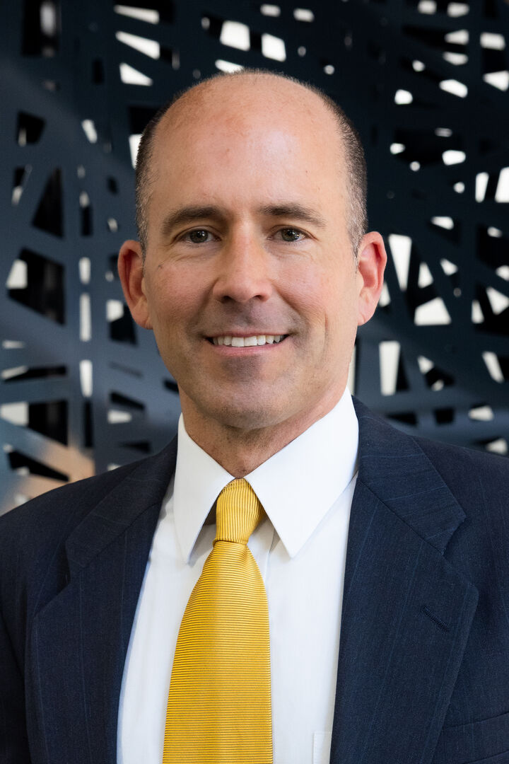 Andy Thielen,  in Sacramento, Windermere