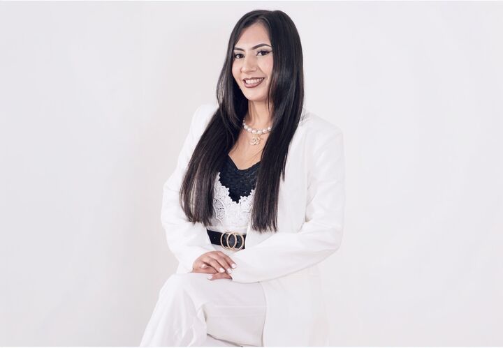 Shania Gonzales,  in Cheyenne, The Property Exchange