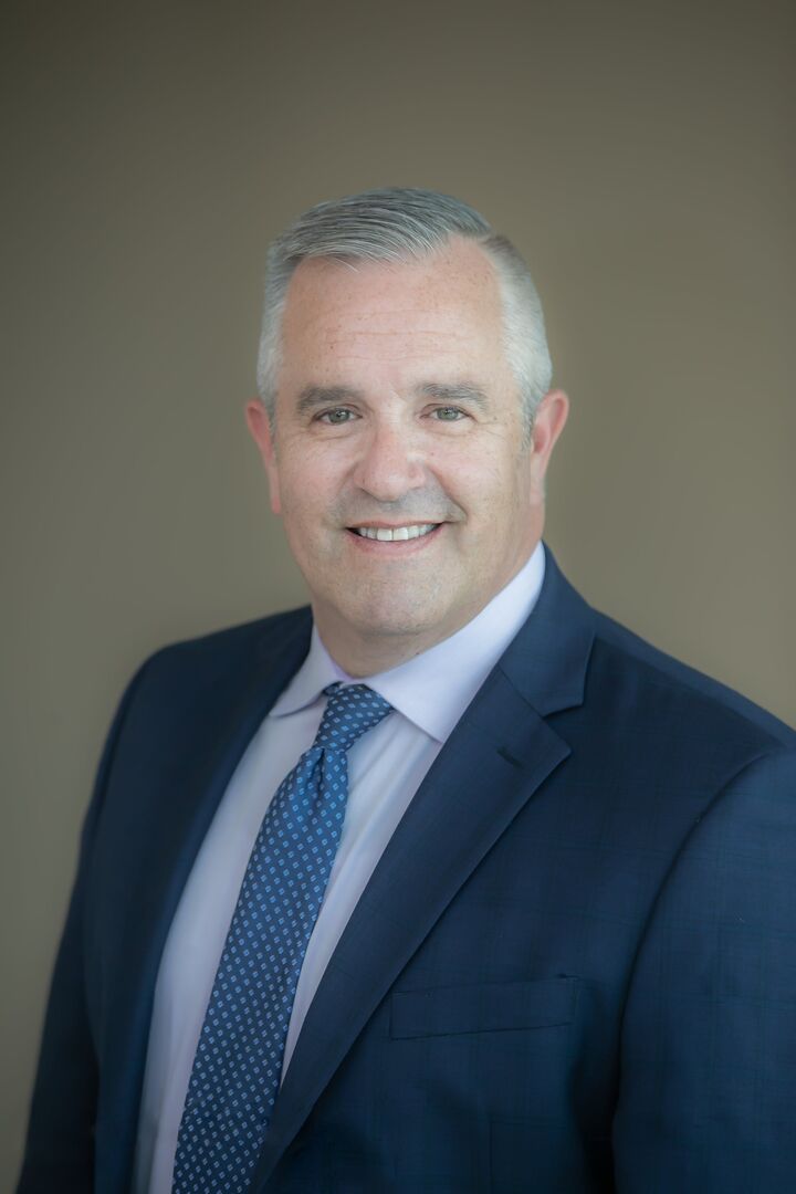 Stephen Lee,  in Hauppauge, Realty Connect