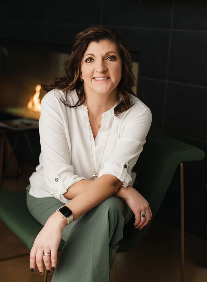 Jocelyn Sheldon, Real Estate Salesperson in Elkhorn, The Good Life Group