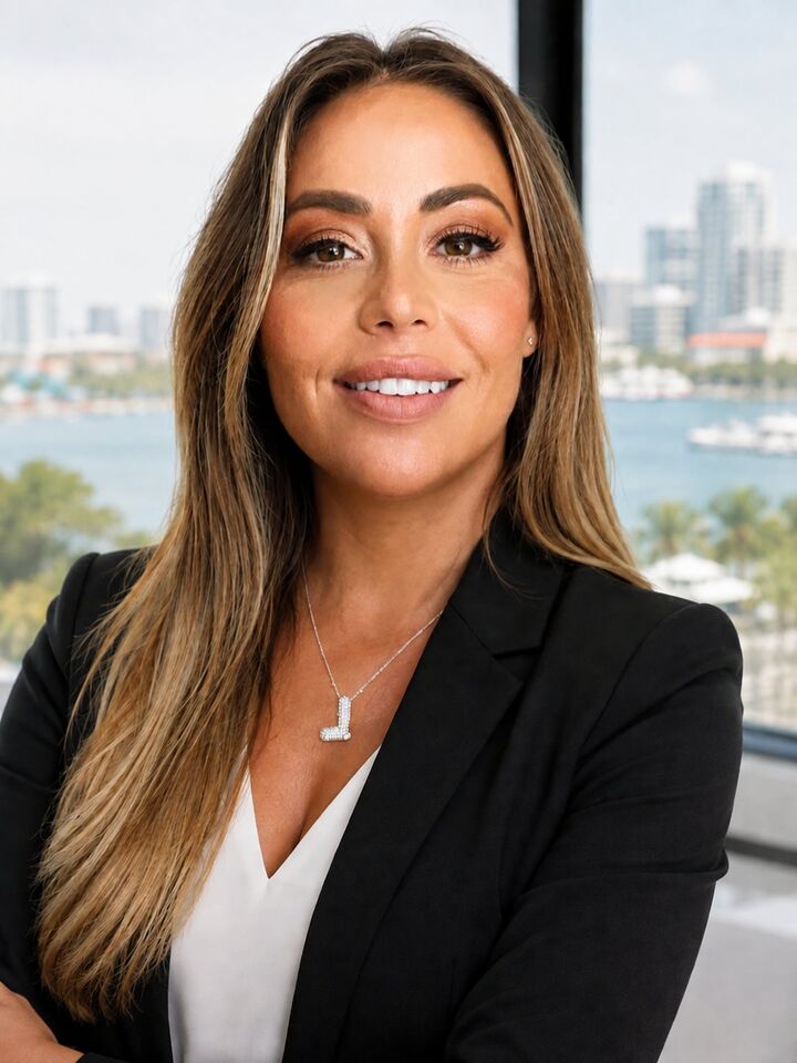 Laura DeFrenza, Real Estate Salesperson in Madeira Beach, Beggins Enterprises