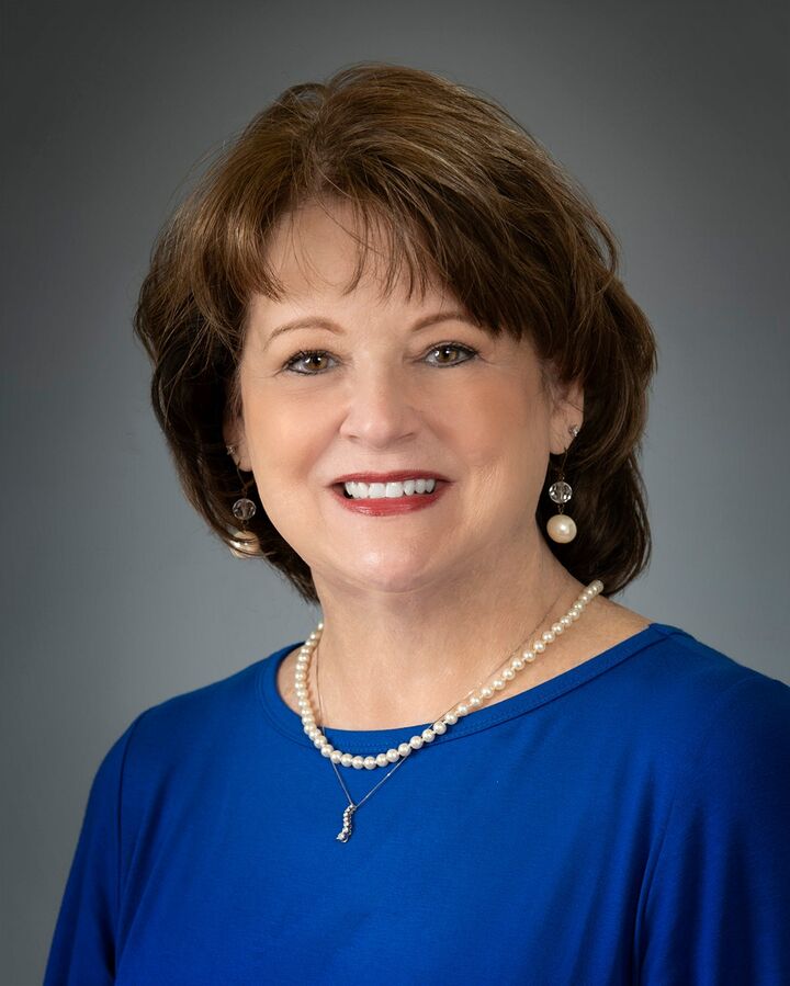 Dottie O'Neal, Real Estate Broker in Florence, McMillan and Associates