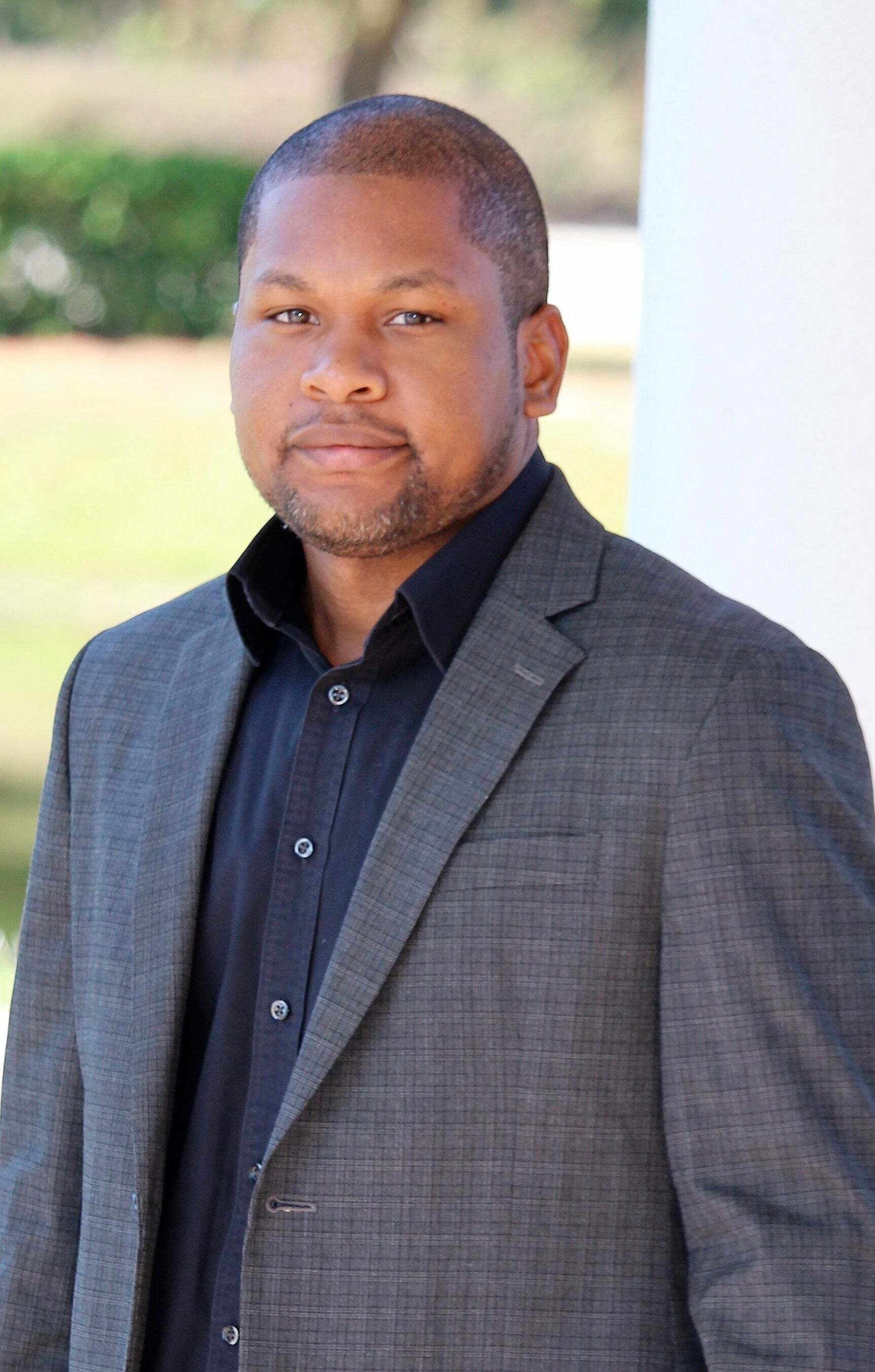 Cornelius Hardy,  in Orlando, Carioti